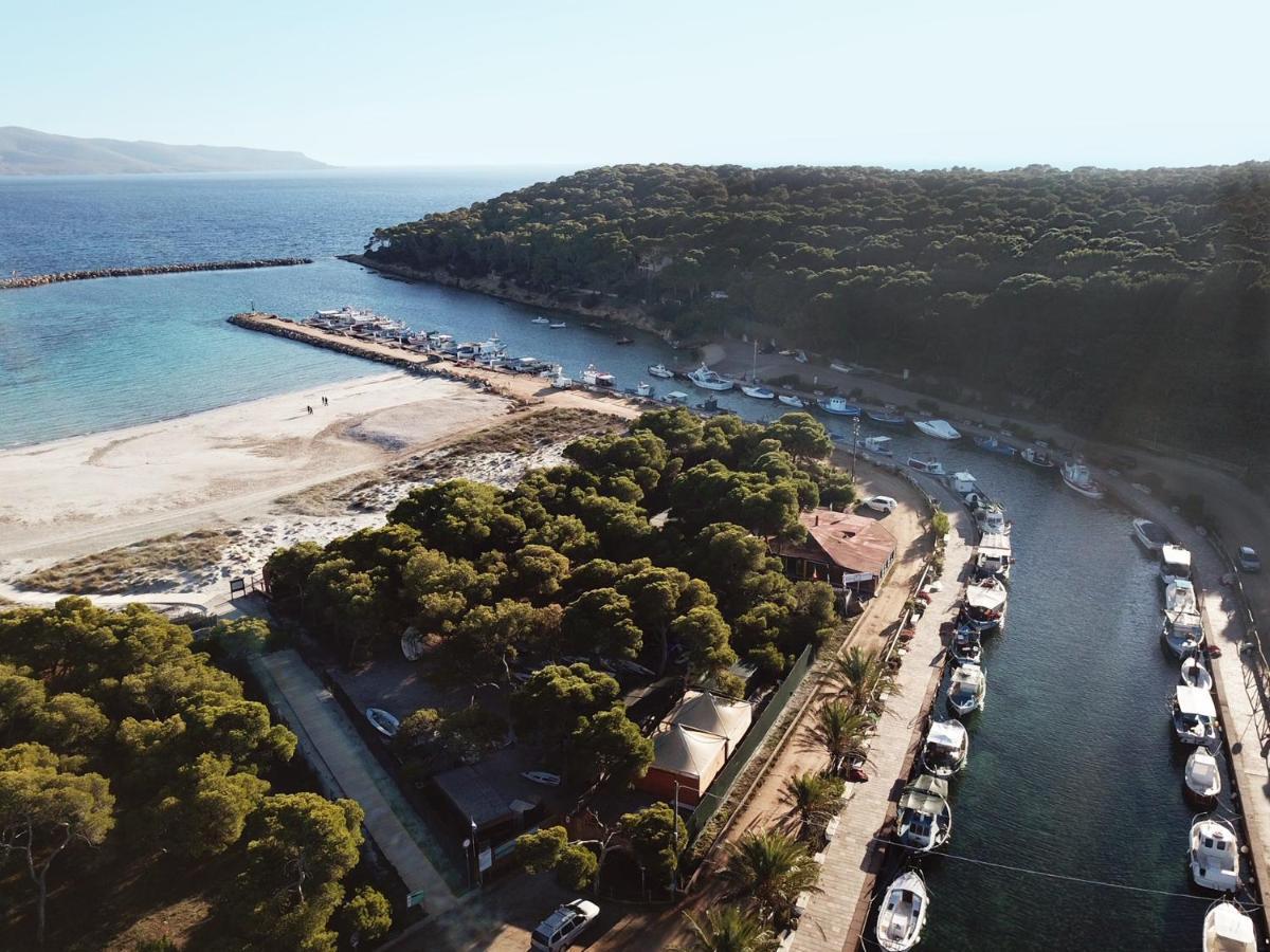 Villa Aquamarina Pavoncella Rossa Porto Pino Exterior photo